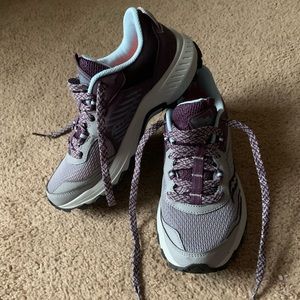 React2u Saucony Walking Sneakers